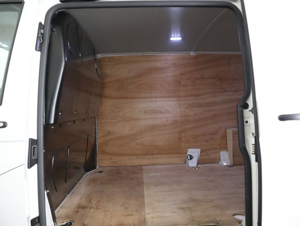 Used Volkswagen Transporter 2023 for sale - 76539687: Photo 37