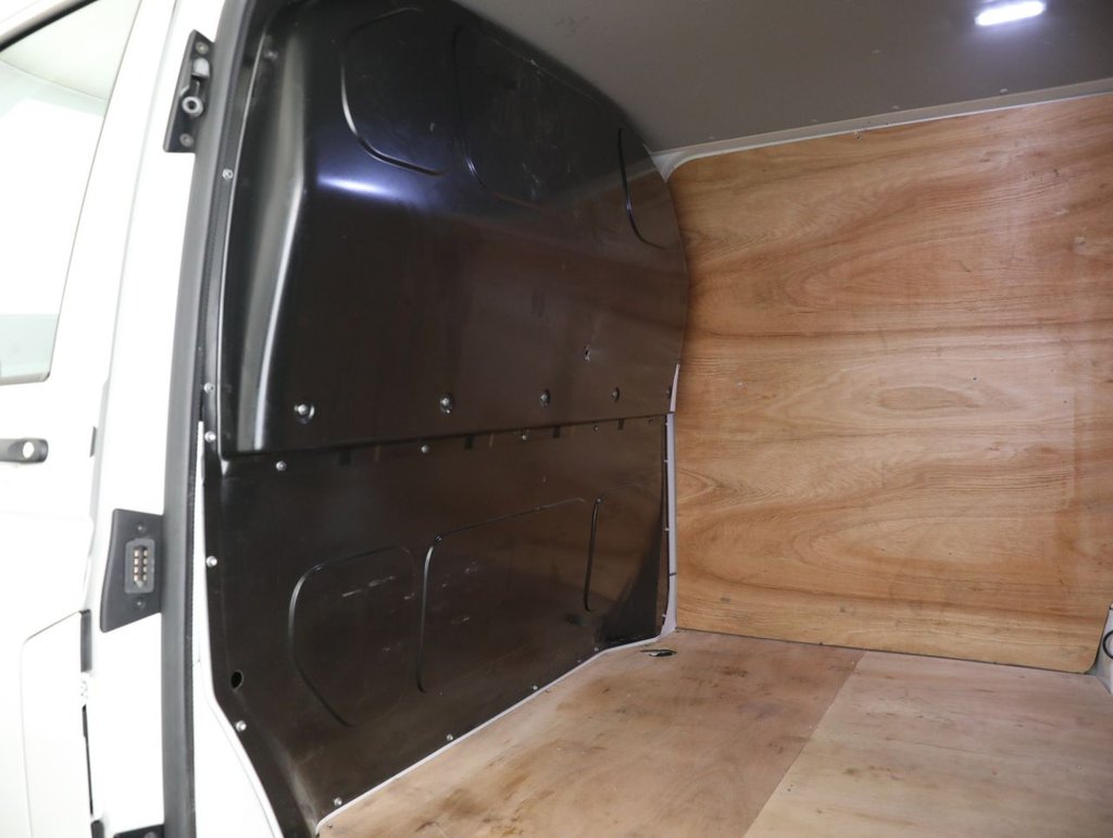 Used Volkswagen Transporter 2023 for sale - 76539687: Photo 38