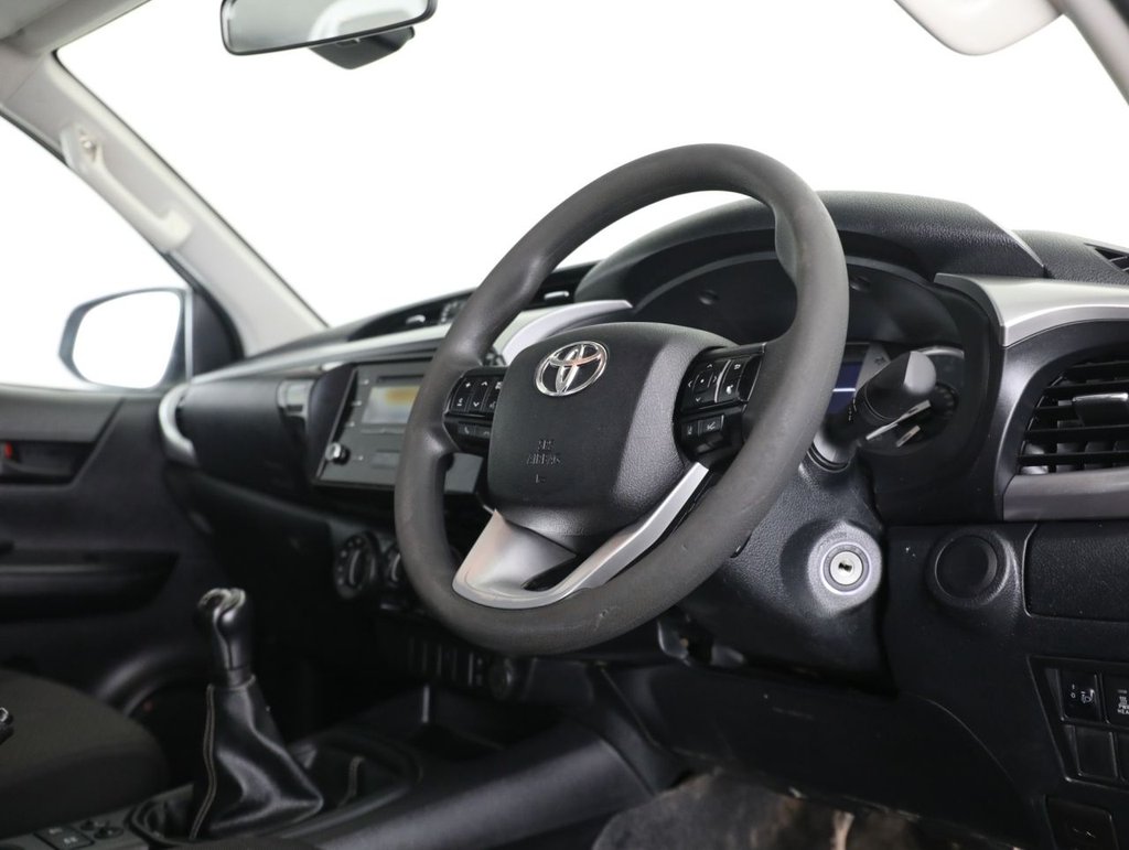 Used Toyota Hilux 2021 for sale - 77673714: Photo 32