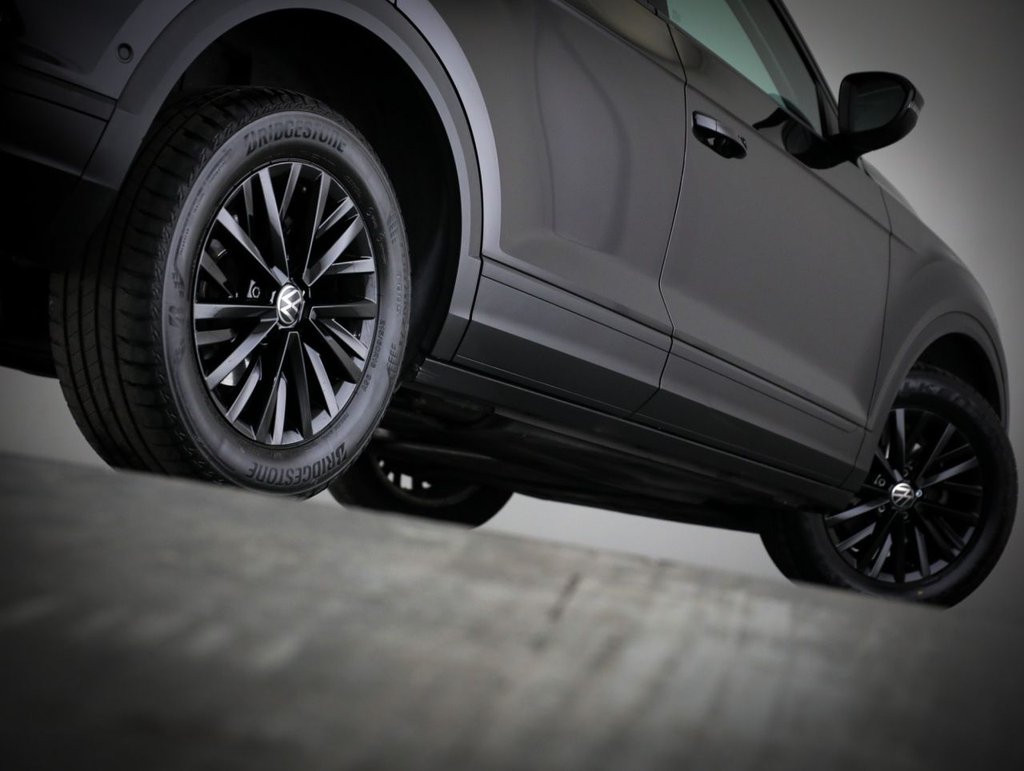 Used Volkswagen T-Roc 2022 for sale - 77031073: Photo 10