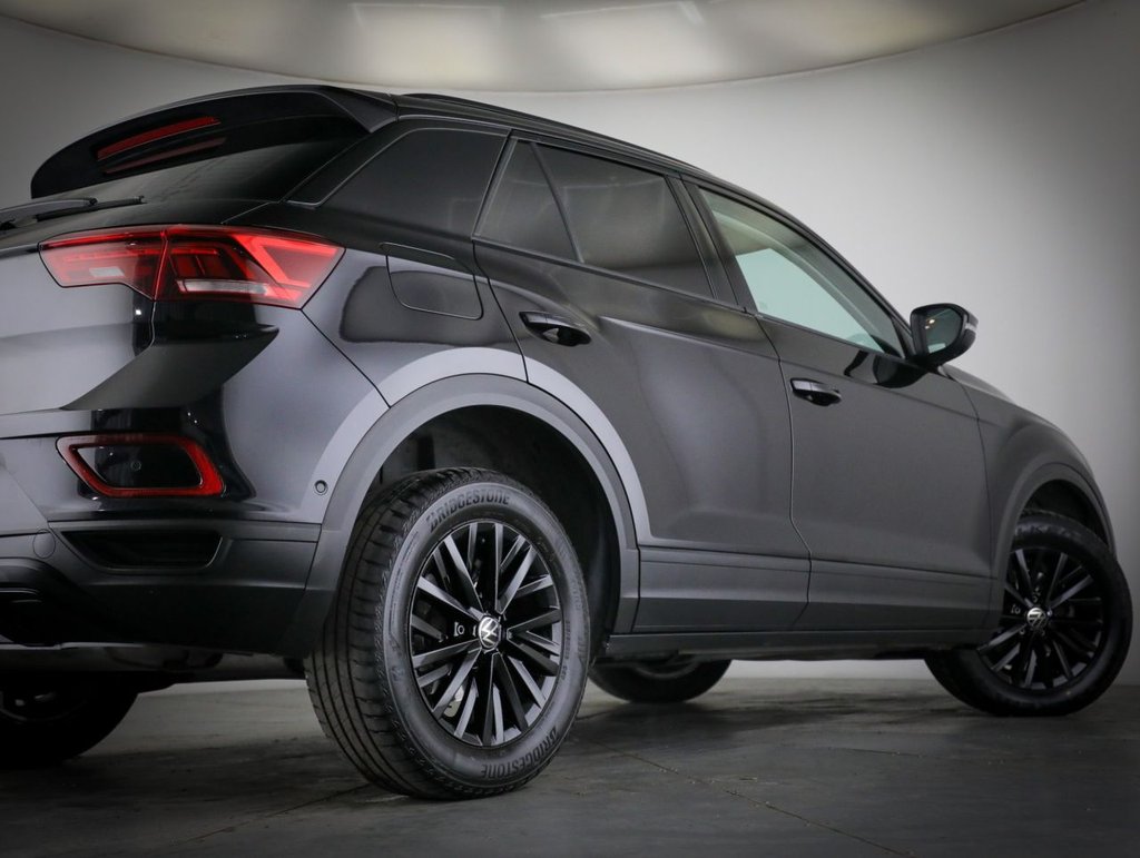 Used Volkswagen T-Roc 2022 for sale - 77031073: Photo 11