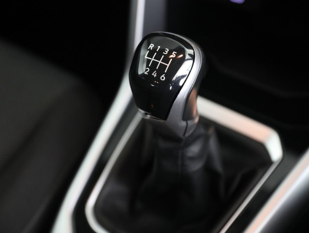 Used Volkswagen T-Roc 2022 for sale - 77031073: Photo 24