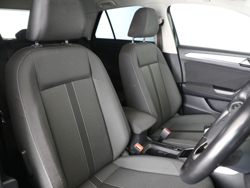 Used Volkswagen T-Roc 2022 for sale - 77031073: Photo 26