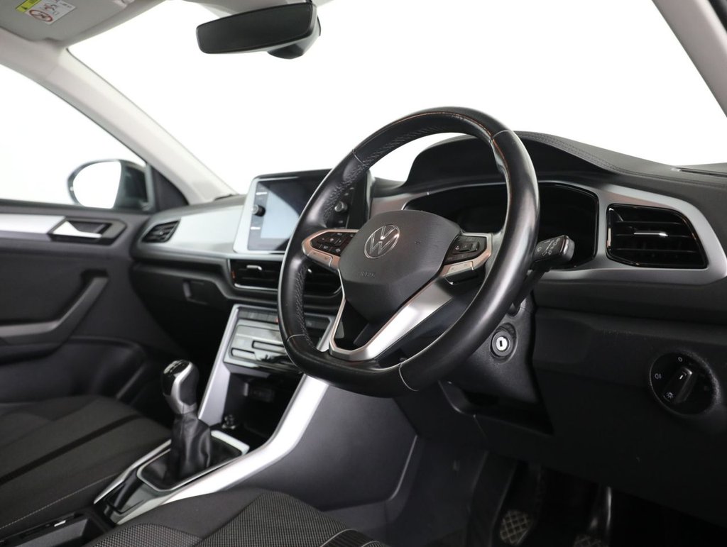 Used Volkswagen T-Roc 2022 for sale - 77031073: Photo 28