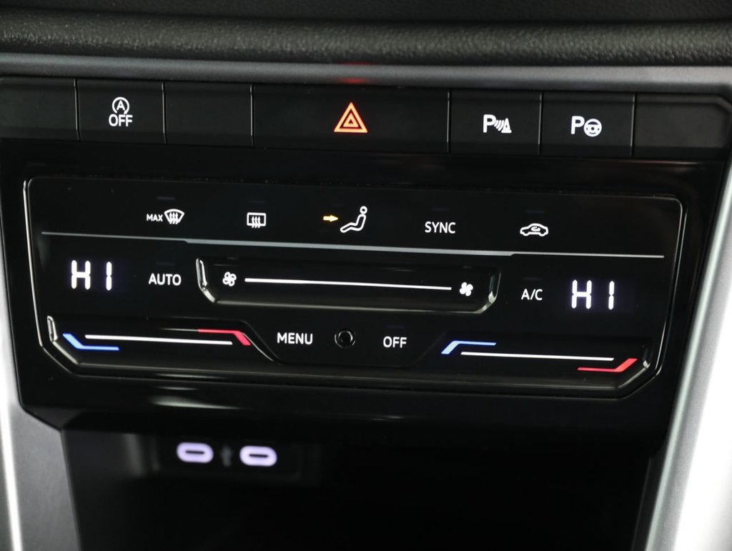 Used Volkswagen T-Roc 2022 for sale - 77031073: Photo 34