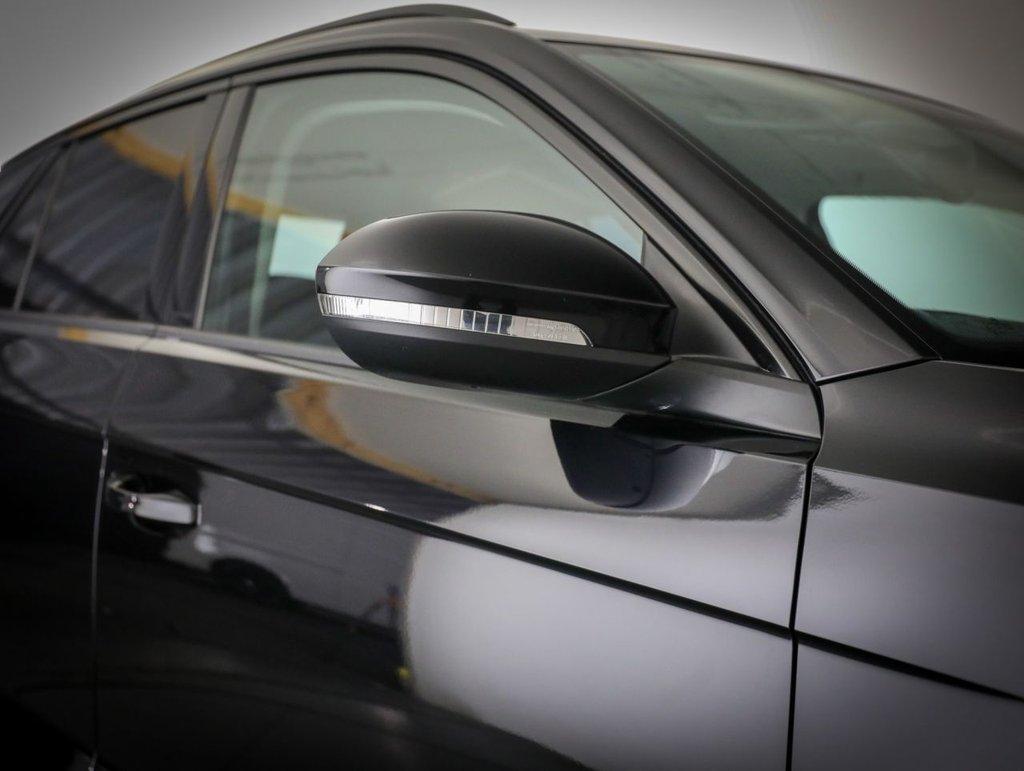 Used Volkswagen T-Roc 2022 for sale - 77031073: Photo 9