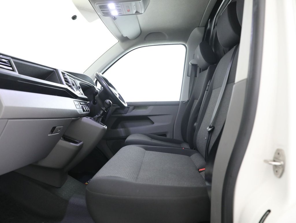 Used Volkswagen Transporter 2021 for sale - 77634577: Photo 36