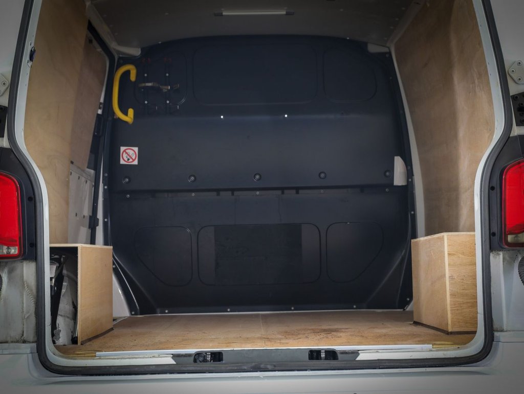 Used Volkswagen Transporter 2021 for sale - 77673701: Photo 16