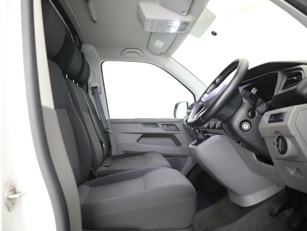 Used Volkswagen Transporter 2021 for sale - 77673701: Photo 21