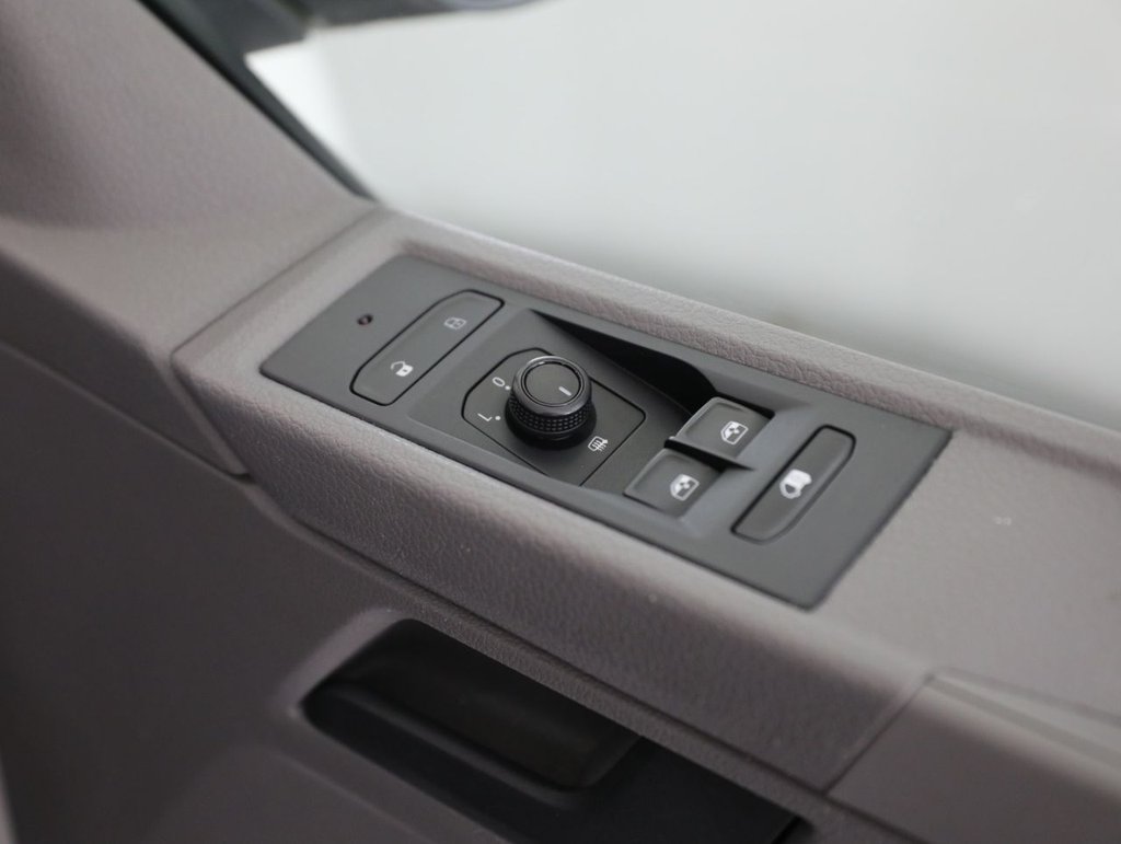 Used Volkswagen Transporter 2021 for sale - 77673701: Photo 27