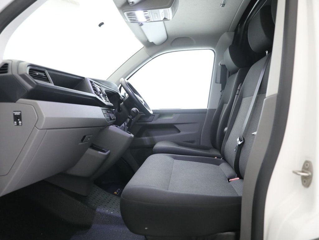 Used Volkswagen Transporter 2021 for sale - 77673701: Photo 36