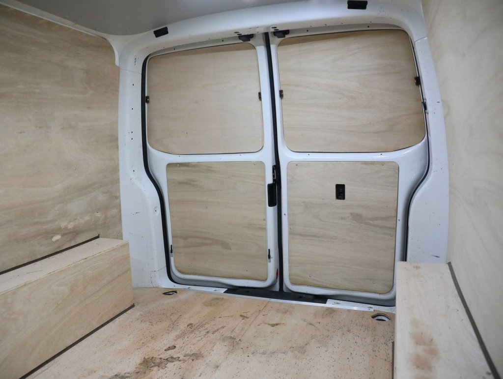 Used Volkswagen Transporter 2021 for sale - 77673701: Photo 39