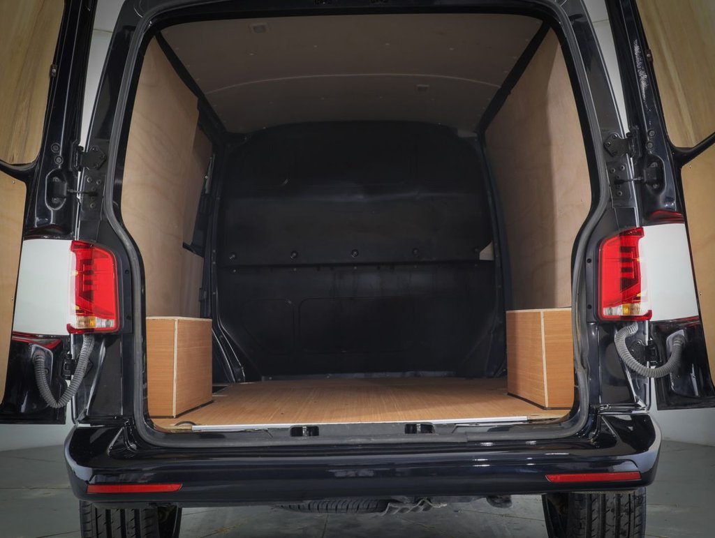 Used Volkswagen Transporter 2022 for sale - 78021986: Photo 18