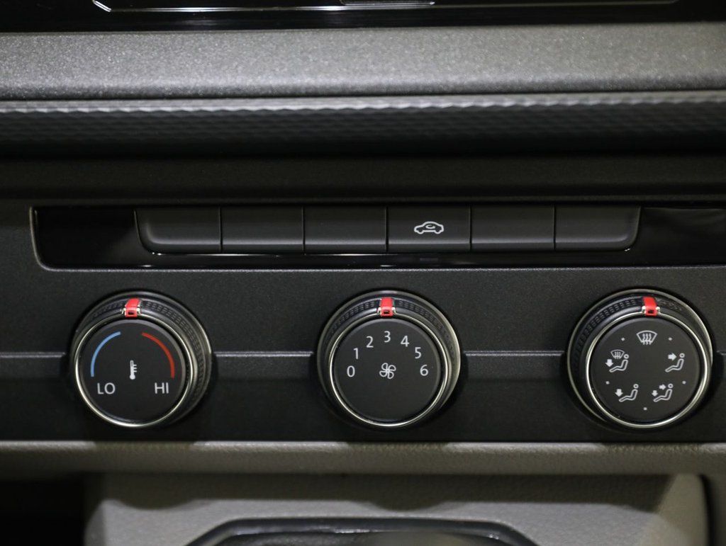 Used Volkswagen Transporter 2022 for sale - 78021986: Photo 24