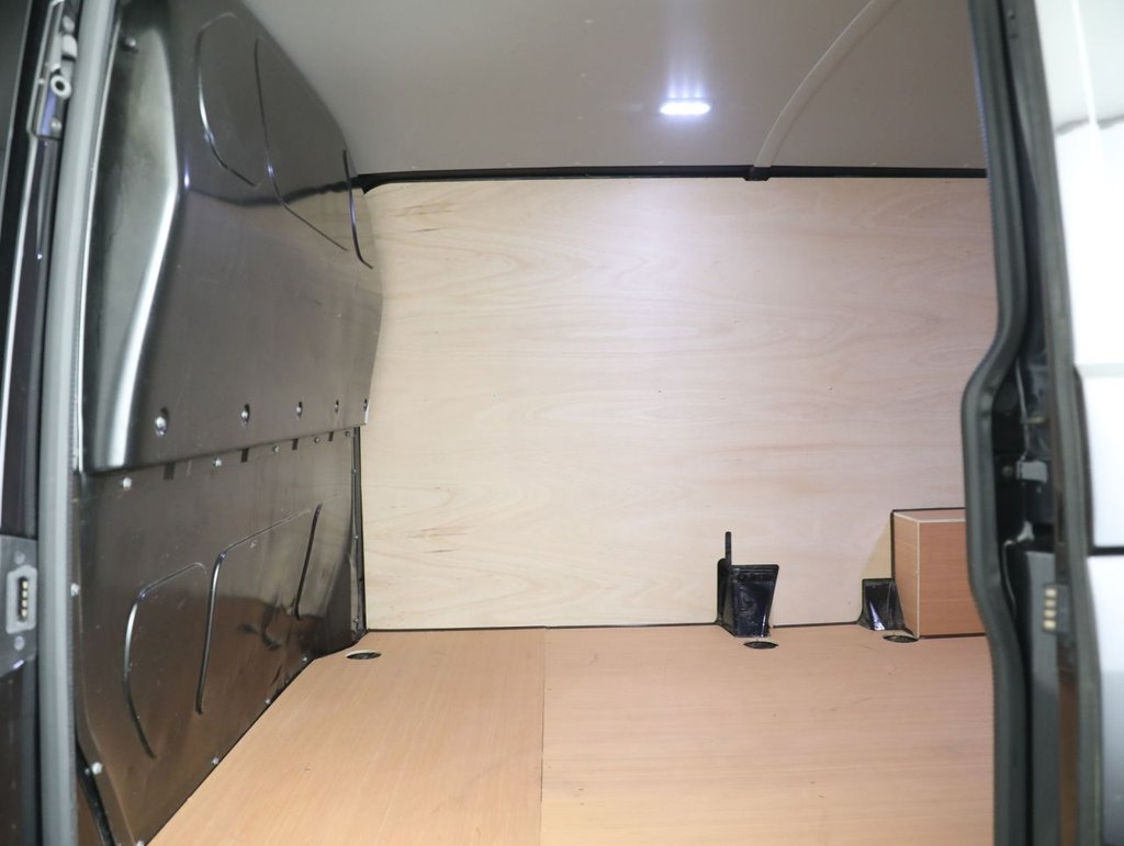 Used Volkswagen Transporter 2022 for sale - 78021986: Photo 33