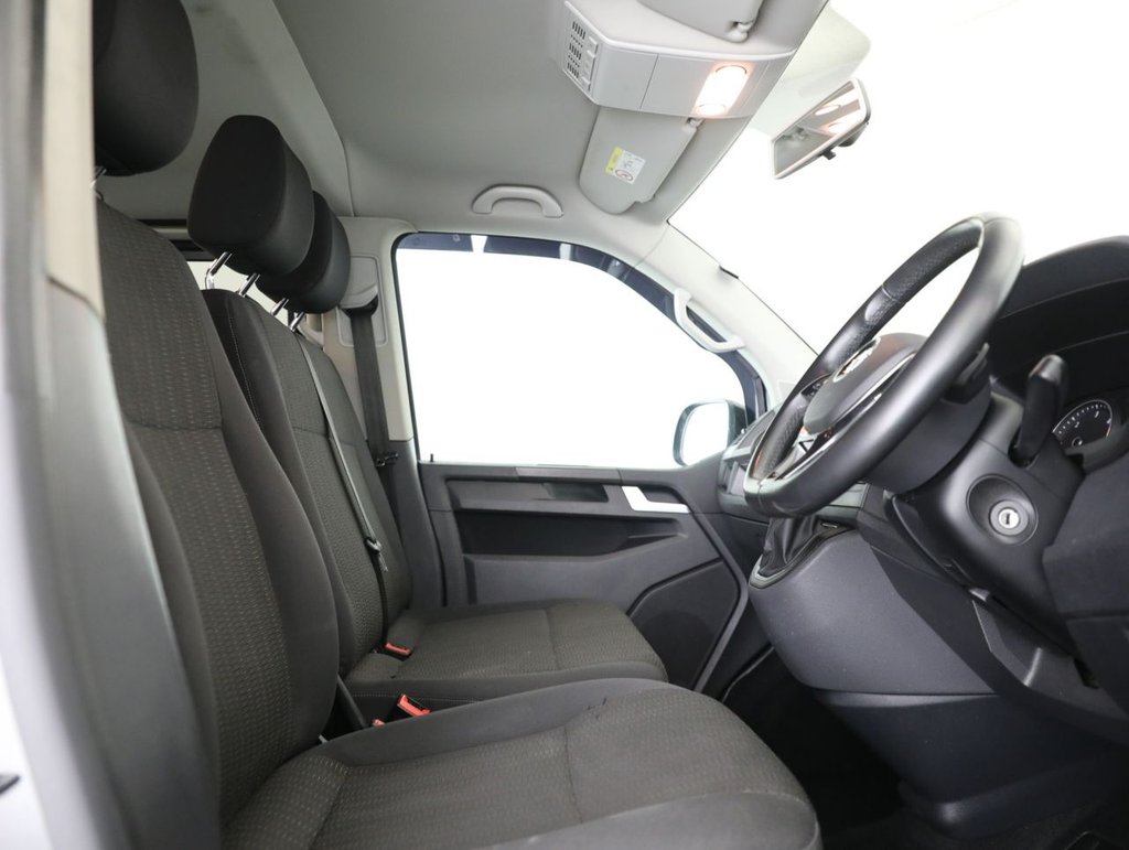 Used Volkswagen Transporter Shuttle 2019 for sale - 77995270: Photo 20