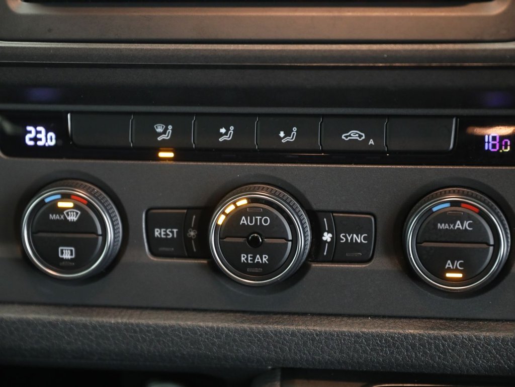 Used Volkswagen Transporter Shuttle 2019 for sale - 77995270: Photo 25