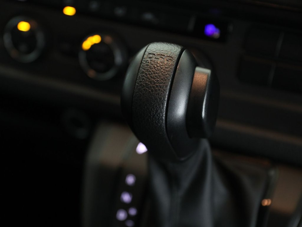 Used Volkswagen Transporter Shuttle 2019 for sale - 77995270: Photo 27