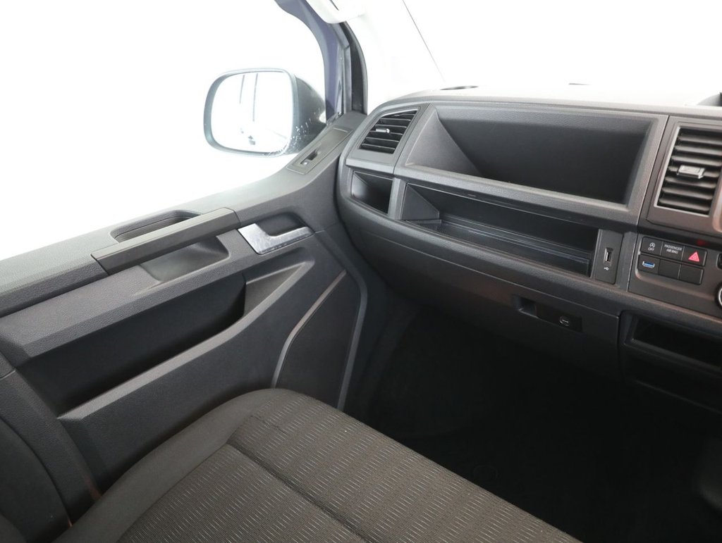 Used Volkswagen Transporter Shuttle 2019 for sale - 77995270: Photo 35