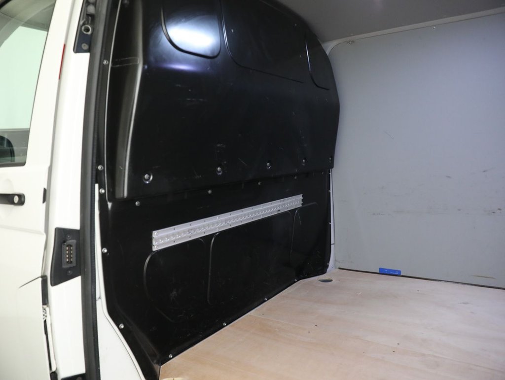 Used Volkswagen Transporter 2022 for sale - 77551613: Photo 38