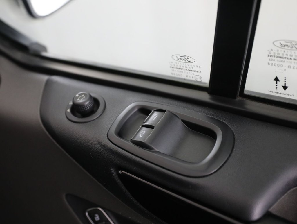 Used Ford Transit Custom 2020 for sale - 77341529: Photo 33