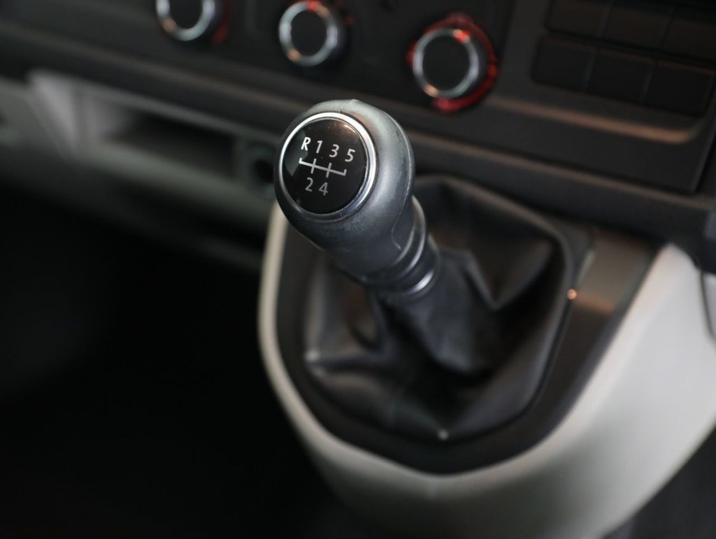 Used Volkswagen Transporter 2019 for sale - 77451620: Photo 23