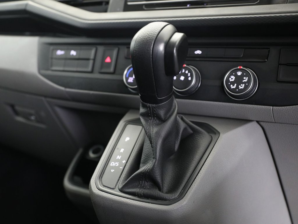 Used Volkswagen Transporter Shuttle 2020 for sale - 77218607: Photo 23