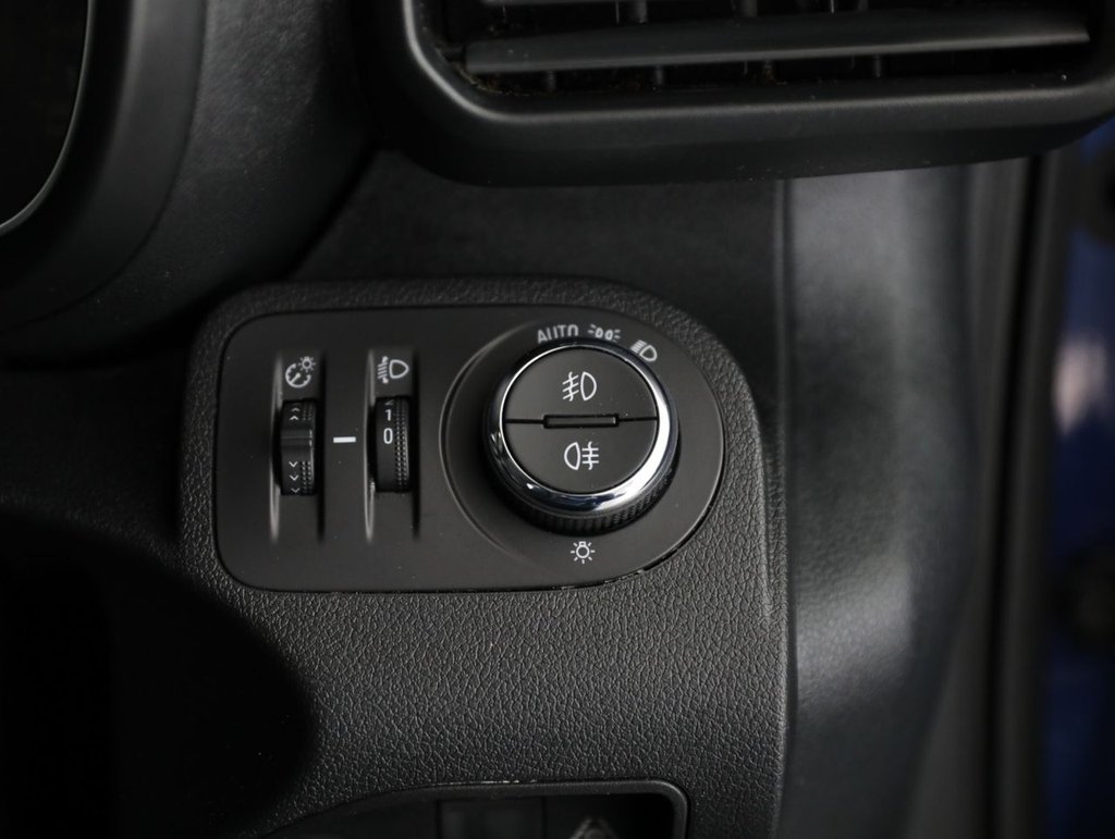 Used Vauxhall Combo Life 2020 for sale - 76686083: Photo 30