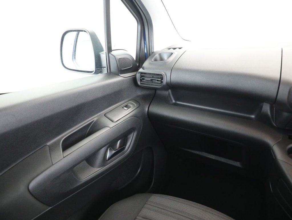 Used Vauxhall Combo Life 2020 for sale - 76686083: Photo 36