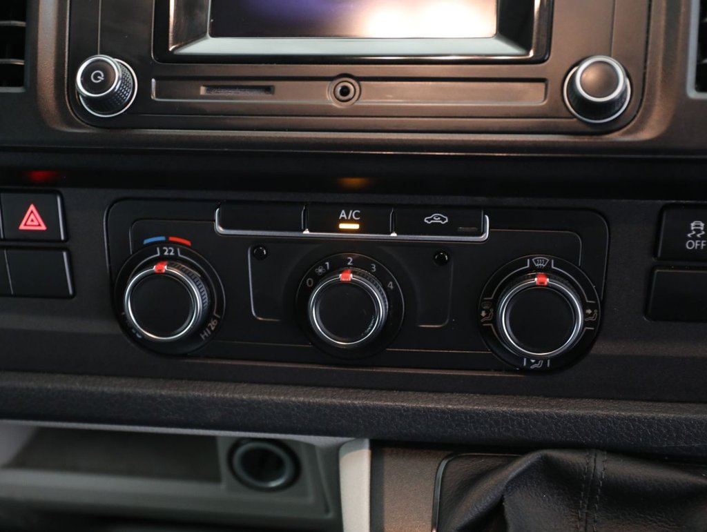 Used Volkswagen Transporter 2019 for sale - 77588328: Photo 24