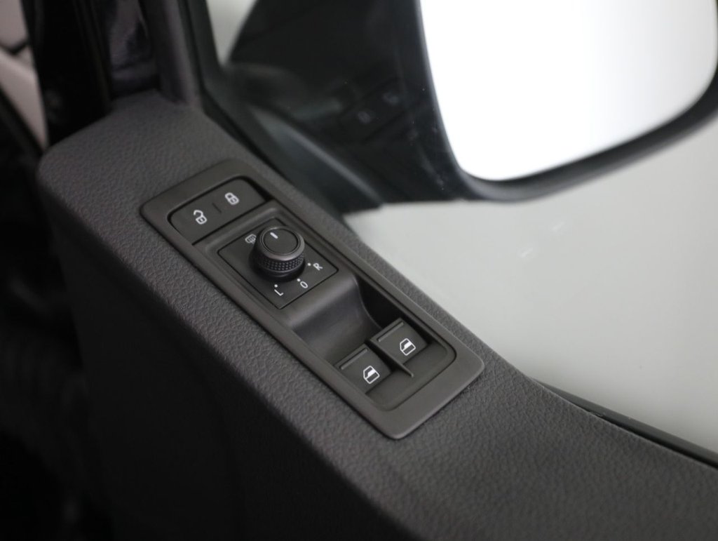 Used Volkswagen Transporter Shuttle 2019 for sale - 77786022: Photo 32