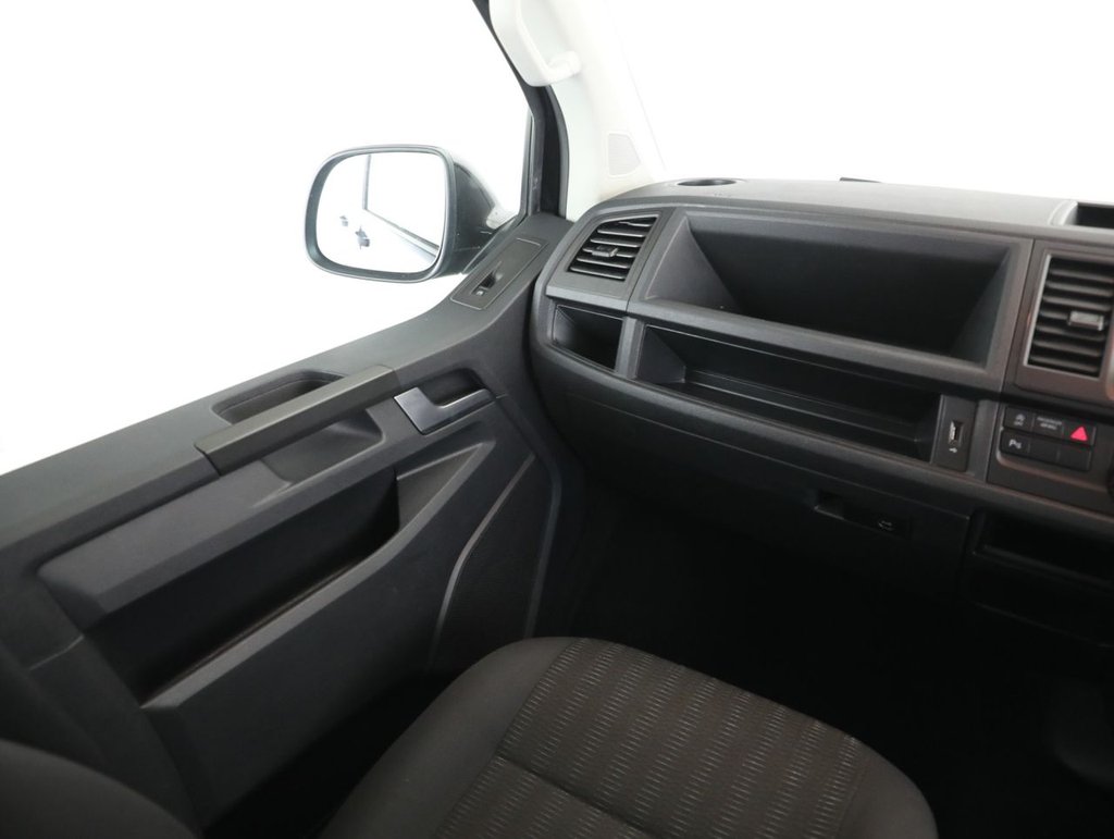 Used Volkswagen Transporter Shuttle 2019 for sale - 77786022: Photo 39