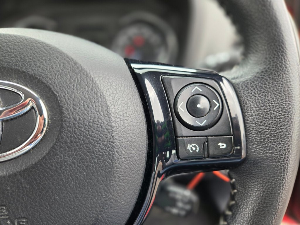 Used Toyota Yaris 2018 for sale - 77748315: Photo 15