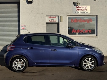 Used Peugeot 208 2012 for sale - 78582992: Photo