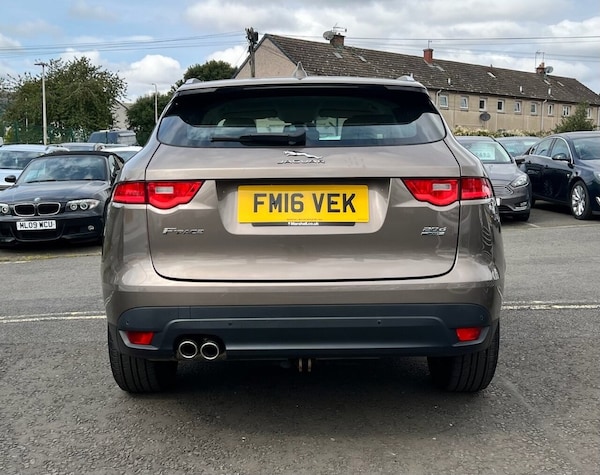 Used Jaguar F-Pace 2016 for sale - 75642051: Photo 8