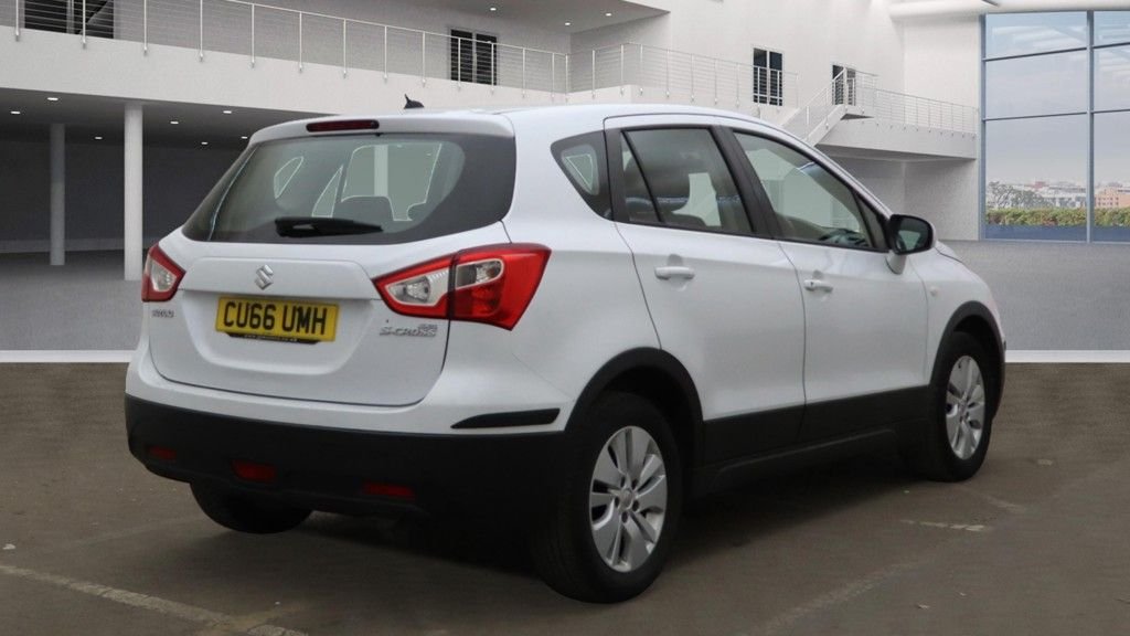 Used Suzuki SX4 S-Cross 2016 for sale - 76797574: Photo 4