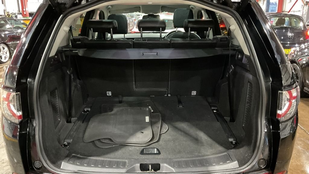 Used Land Rover Discovery Sport 2016 for sale - 77667136: Photo 19