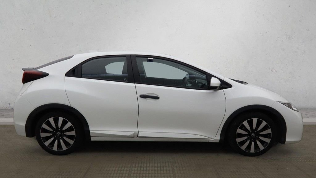 Used Honda Civic 2017 for sale - 76855096: Photo 5