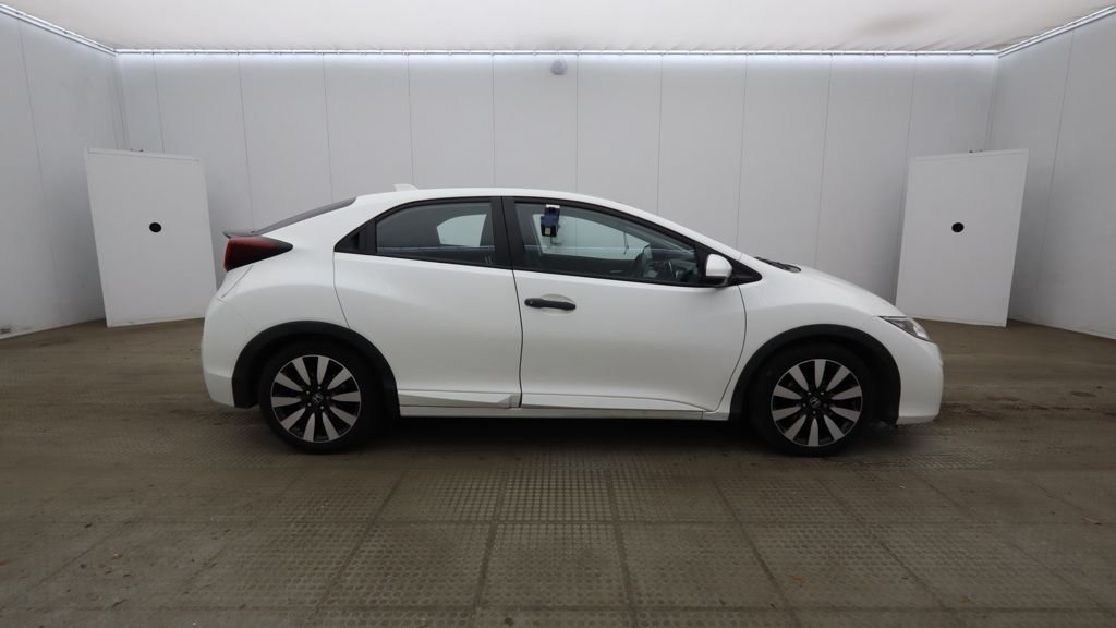 Used Honda Civic 2017 for sale - 76855096: Photo 8