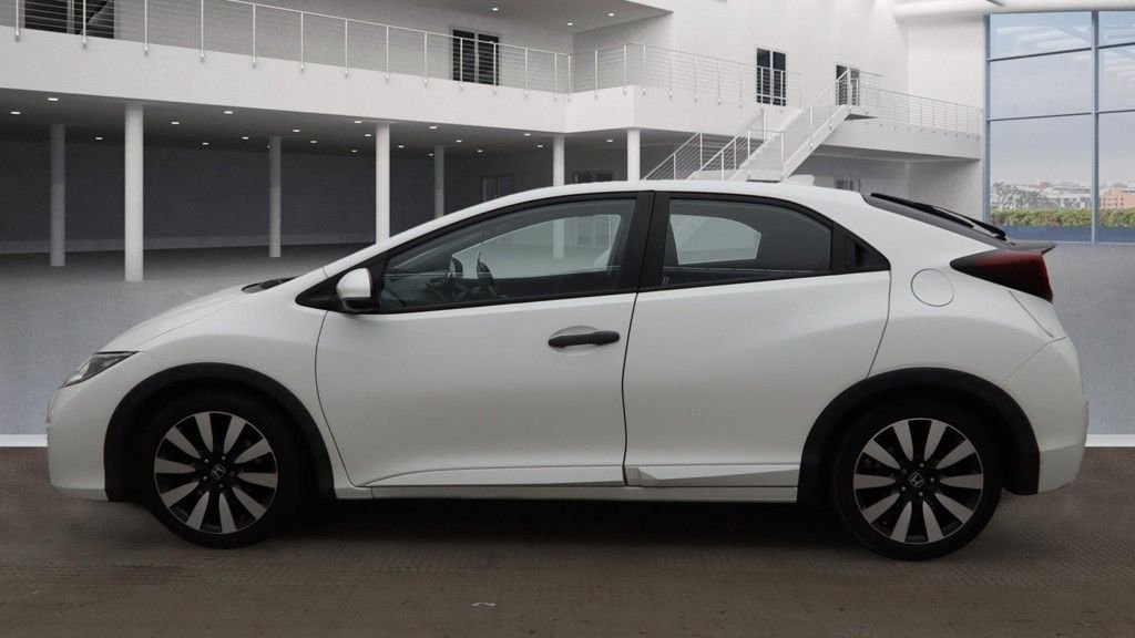 Used Honda Civic 2017 for sale - 76855096: Photo 9