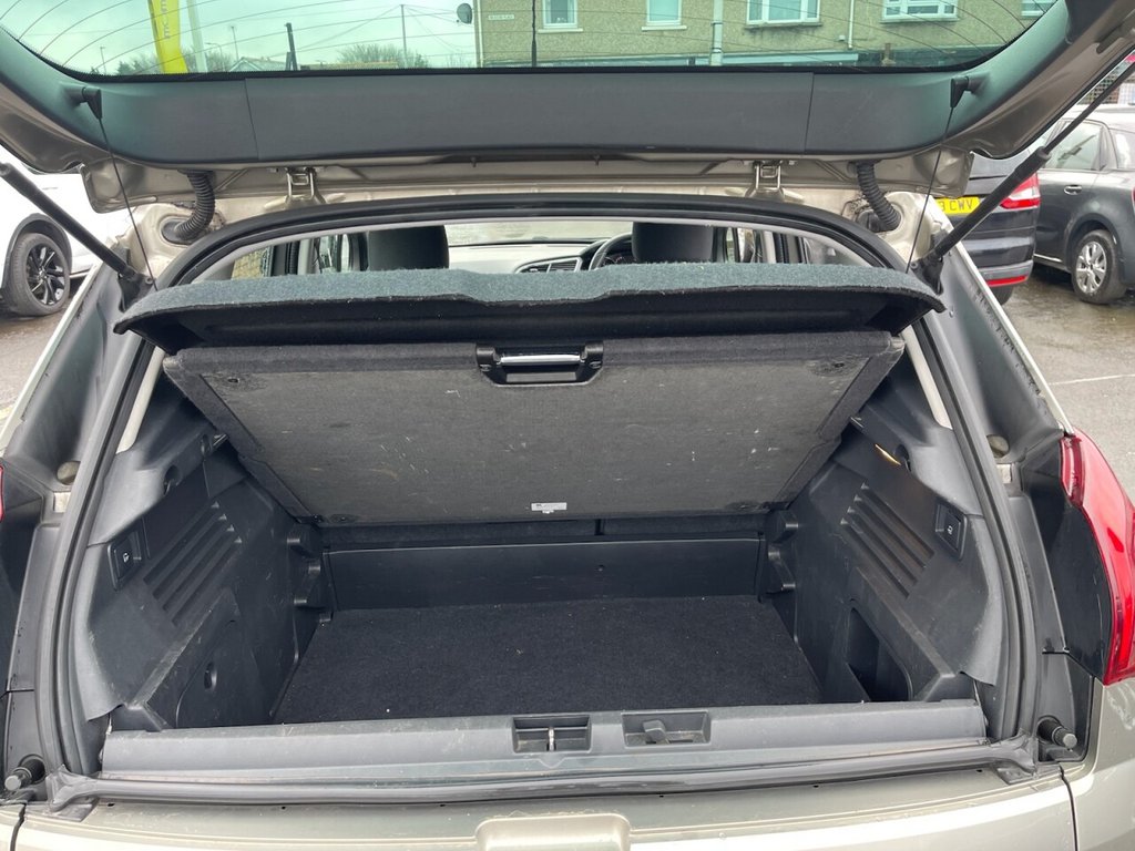 Used Peugeot 3008 2017 for sale - 77244622: Photo 10