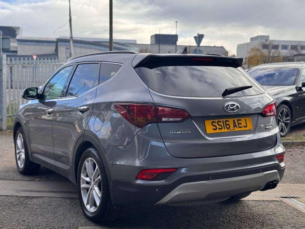 Used Hyundai Santa Fe 2016 for sale - 76855098: Photo 5