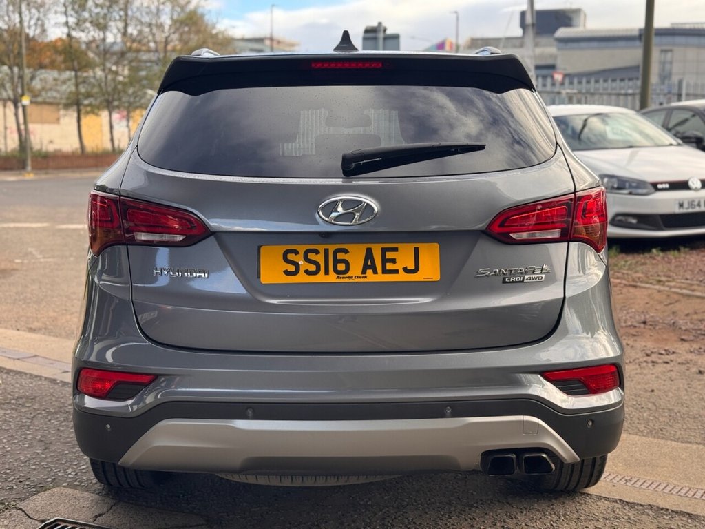 Used Hyundai Santa Fe 2016 for sale - 76855098: Photo 6