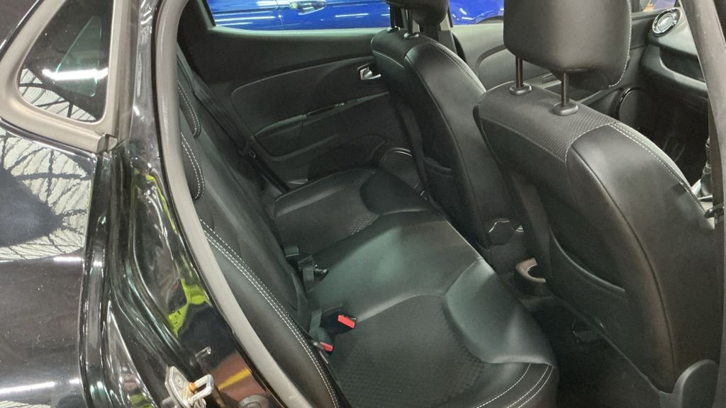 Used Renault Clio 2018 for sale - 77919942: Photo 20