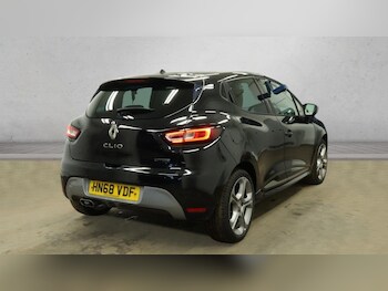 Used Renault Clio 2018 for sale - 77919942: Photo