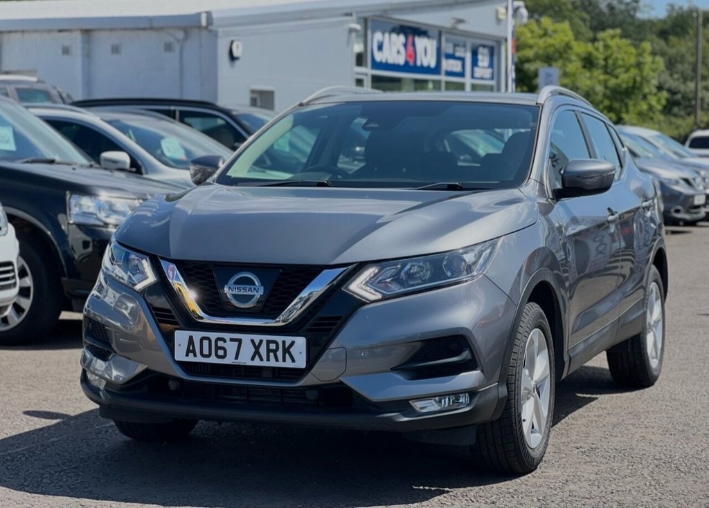 Used Nissan Qashqai 2017 for sale - 77719710: Photo 2