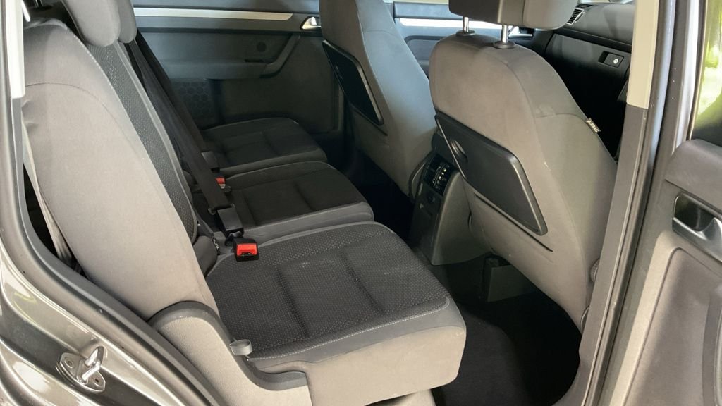 Used Volkswagen Touran 2014 for sale - 77407973: Photo 8