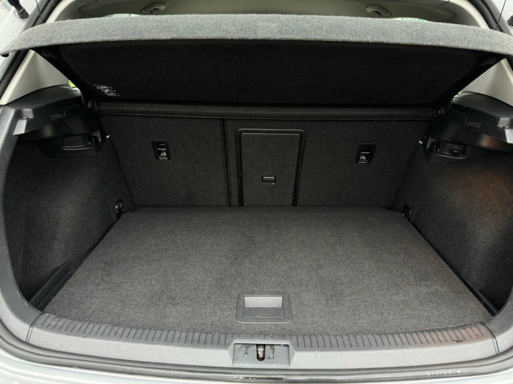Used Volkswagen Golf 2016 for sale - 76333374: Photo 11