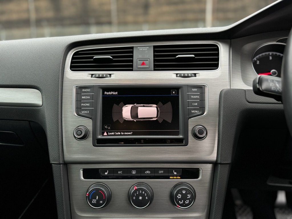 Used Volkswagen Golf 2016 for sale - 76333374: Photo 21