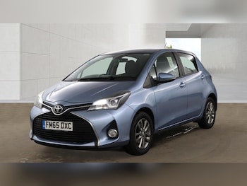 Used Toyota Yaris 2015 for sale - 79474721: Photo